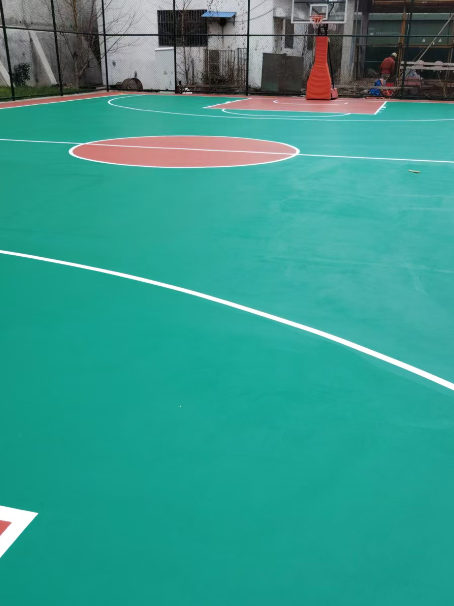德清 球场长期使用易出现地面开裂